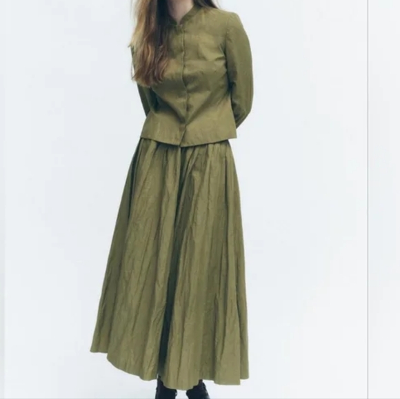 Zara Outfit Set Wrinkled Cropped Jacket + Full Skirt Zara Collection Green BNWT - Picture 1 of 13